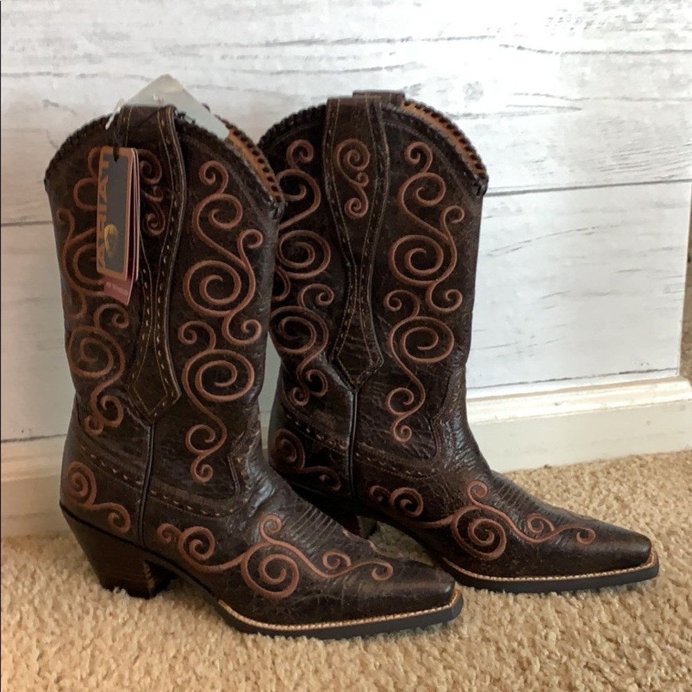 Ariat Boots women’s Size 7.5 - Picture 2 of 7